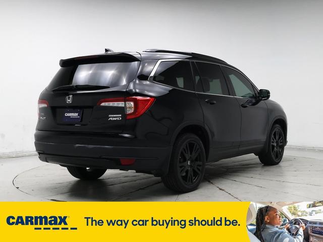 Photo of 2022 Black Honda Pilot