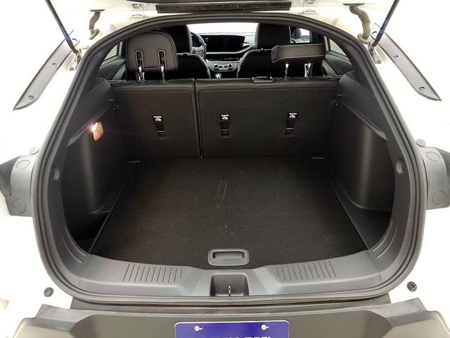 Photo of 2024 White Buick Envista