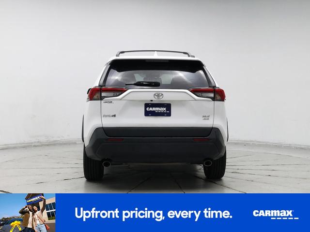 Photo of 2021 White Toyota RAV4