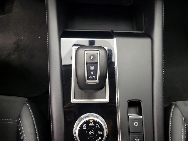 Photo of 2024 Gray Mitsubishi Outlander