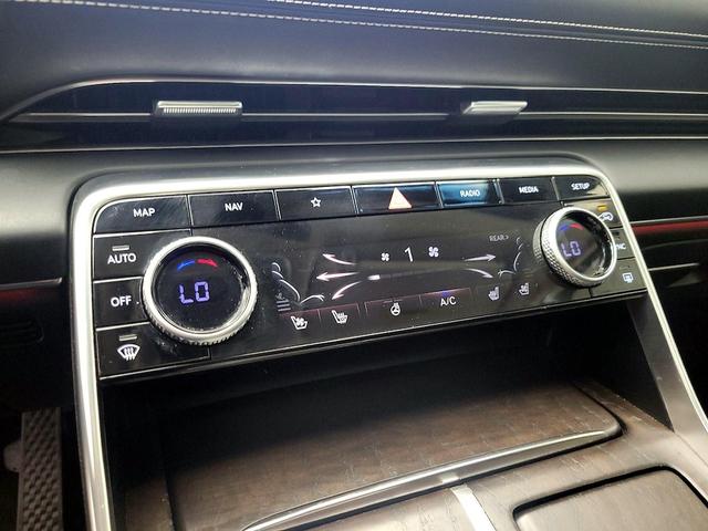 Photo of 2021 Silver Genesis GV80