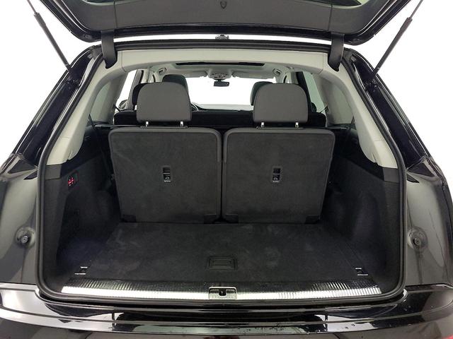 Photo of 2022 Black Audi Q7