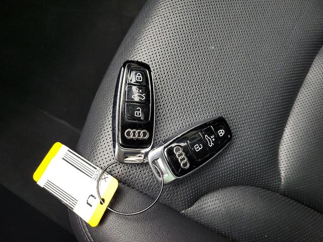 Photo of 2022 Black Audi Q7