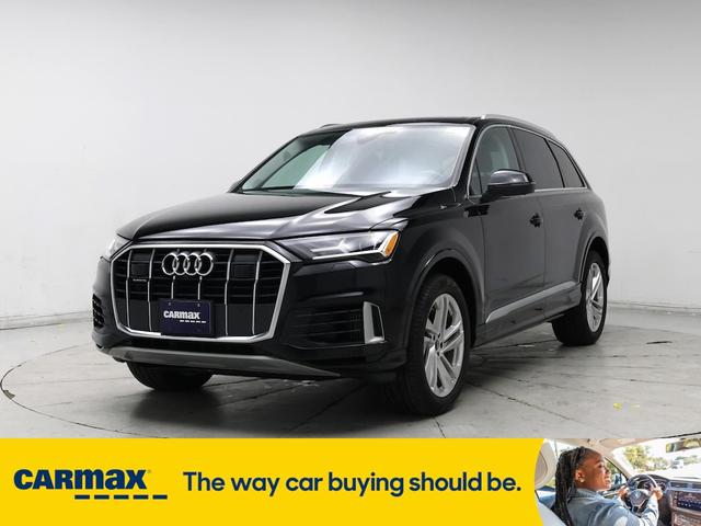 Photo of 2022 Black Audi Q7