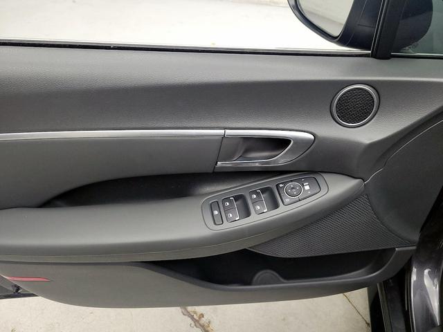 Photo of 2020 Gray Hyundai SONATA