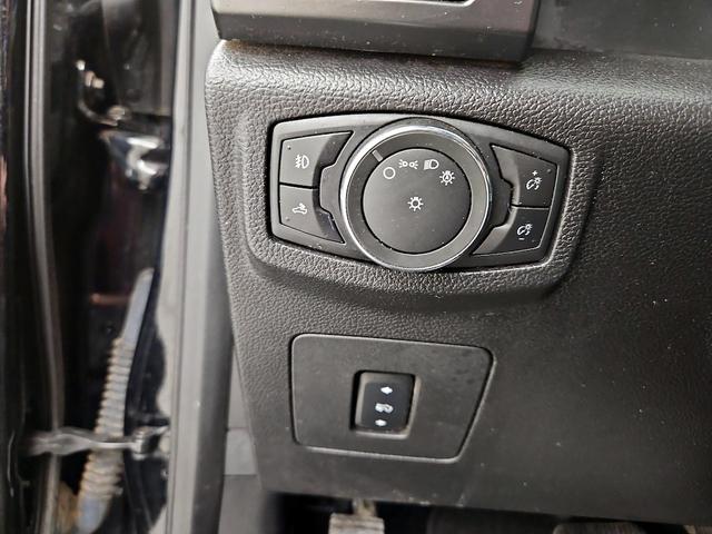 Photo of 2016 Black Ford F-150