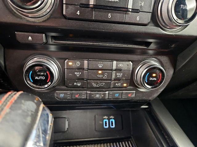 Photo of 2016 Black Ford F-150