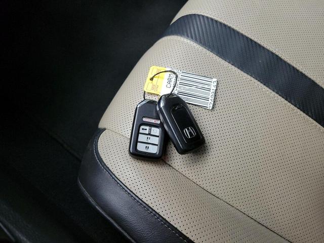 Photo of 2016 Black Honda Civic