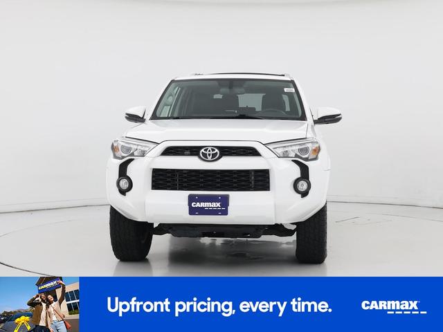 Photo of 2017 White Toyota 4Runner
