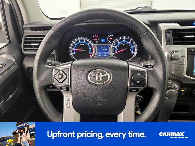 Photo of 2017 White Toyota 4Runner