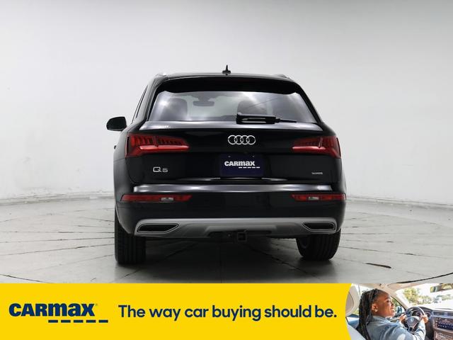 Photo of 2020 Black Audi Q5