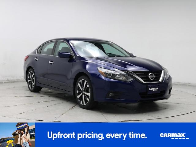 Photo of 2016 Blue Nissan Altima