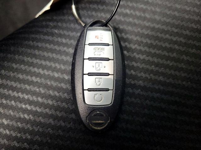 Photo of 2016 Blue Nissan Altima