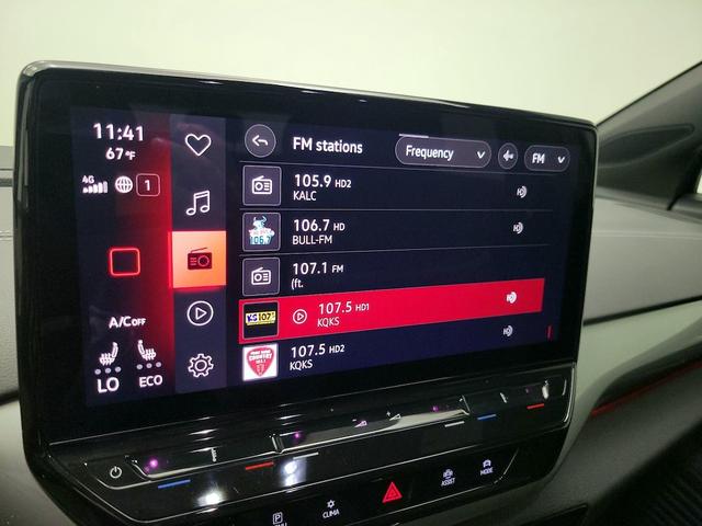 Photo of 2023 Gray Volkswagen ID.4
