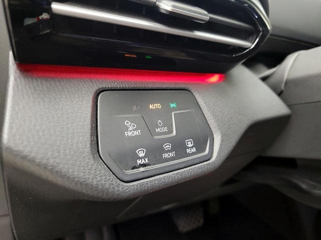 Photo of 2023 Gray Volkswagen ID.4