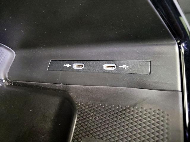 Photo of 2023 Gray Volkswagen ID.4