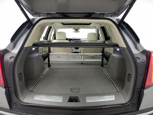 Photo of 2024 Gray Cadillac XT5