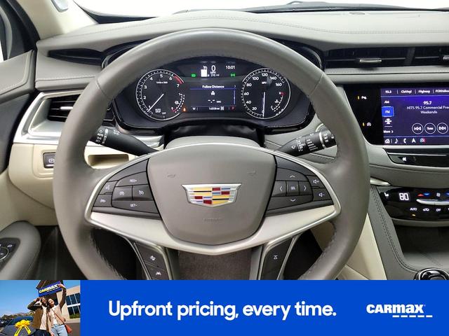 Photo of 2024 Gray Cadillac XT5