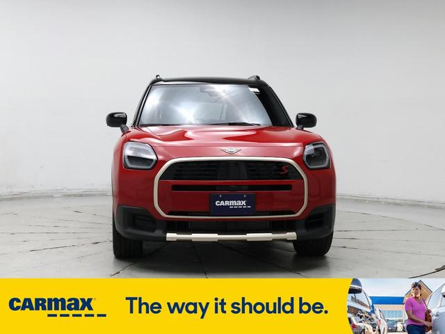 Photo of 2025 Red MINI Countryman