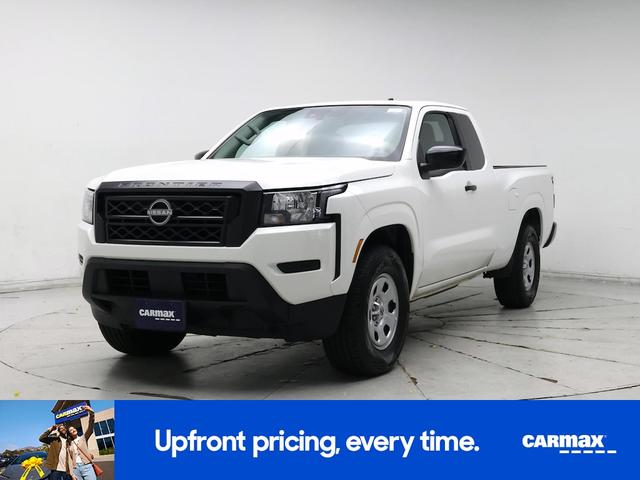 Photo of 2024 White Nissan Frontier