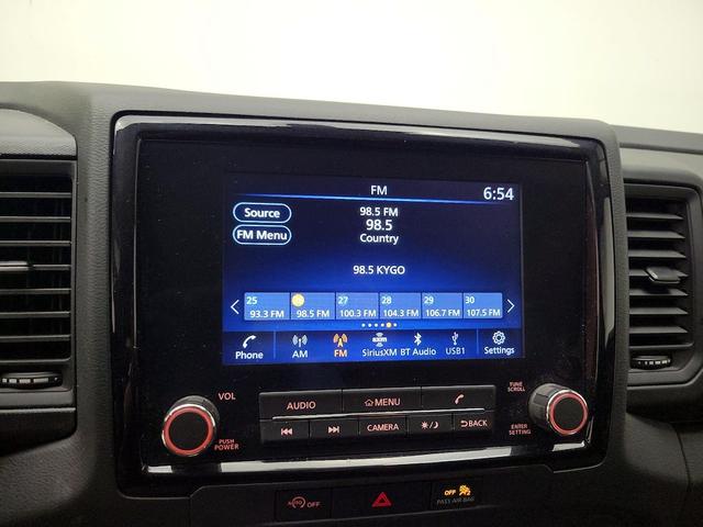 Photo of 2024 White Nissan Frontier