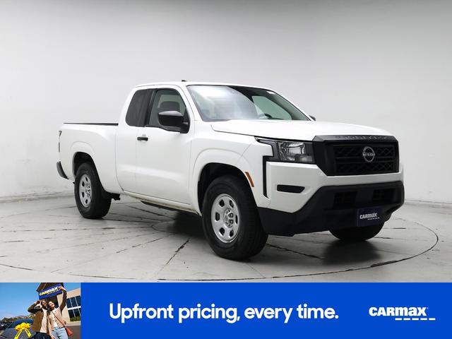 Photo of 2024 White Nissan Frontier