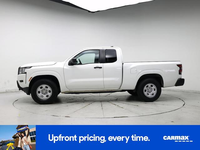 Photo of 2024 White Nissan Frontier