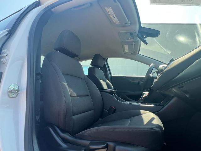 Photo of 2021 Summit White Chevrolet Malibu