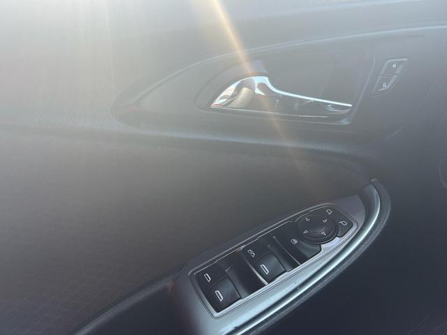 Photo of 2021 Summit White Chevrolet Malibu
