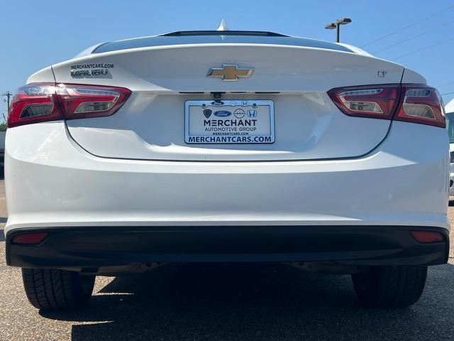 Photo of 2021 Summit White Chevrolet Malibu