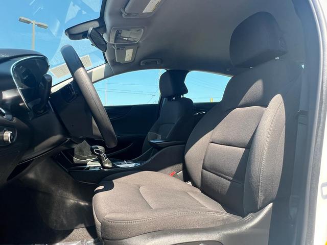 Photo of 2021 Summit White Chevrolet Malibu