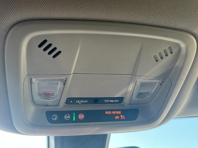 Photo of 2021 Summit White Chevrolet Malibu