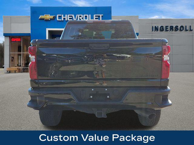 Photo of 2025 Black Chevrolet Silverado 2500