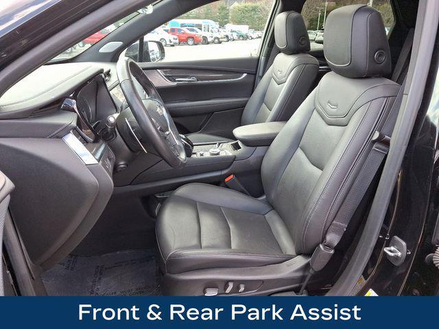 Photo of 2021 Stellar Black Metallic Cadillac XT5