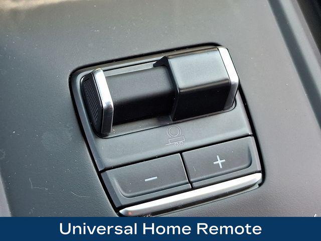 Photo of 2024 Onyx Black GMC Sierra 2500