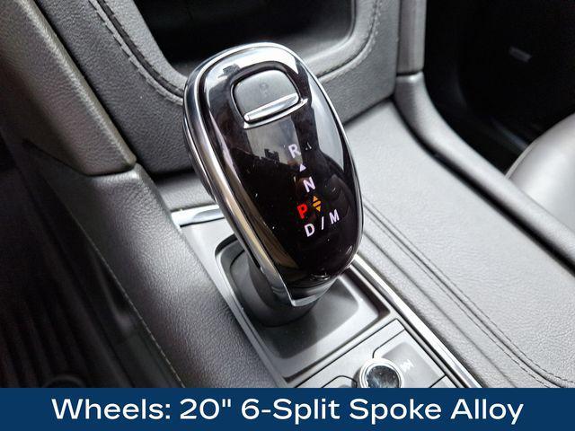 Photo of 2024 Argent Silver Metallic Cadillac XT5
