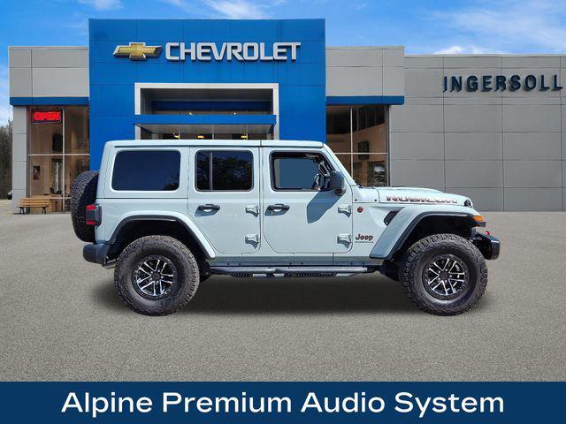 Photo of 2024 Earl Clearcoat Jeep Wrangler