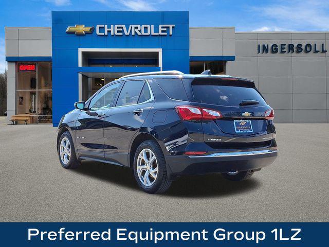 Photo of 2020 Midnight Blue Metallic Chevrolet Equinox