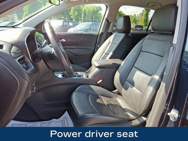 Photo of 2020 Midnight Blue Metallic Chevrolet Equinox