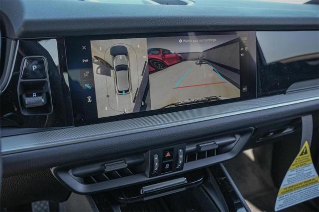 Photo of 2025 White Porsche Cayenne