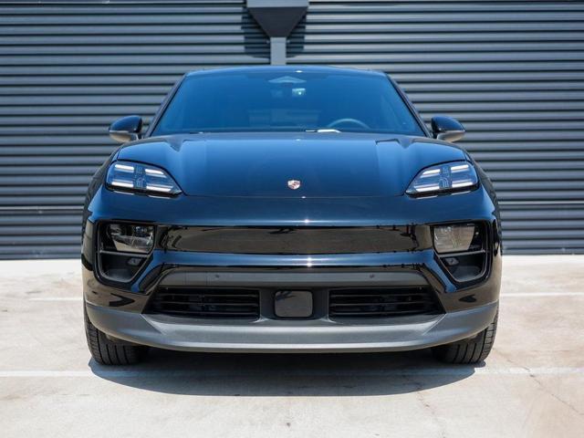Photo of 2025 Black Porsche Macan