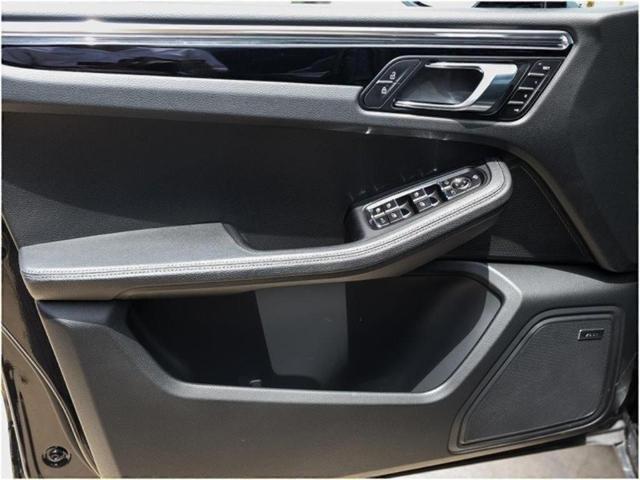 Photo of 2025 Jet Black Metallic Porsche Macan