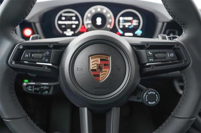 Photo of 2025 Arctic Grey Porsche Cayenne