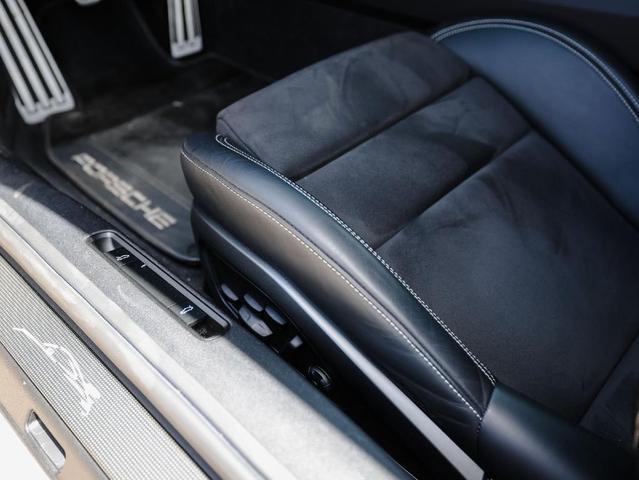 Photo of 2024 GT Silver Metallic Porsche 911