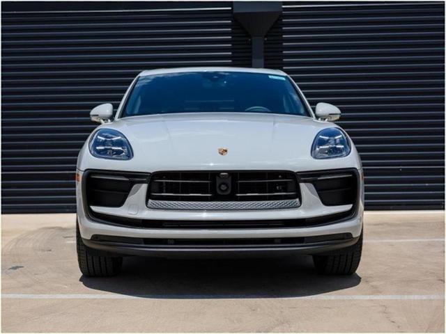 Photo of 2025 Chalk Porsche Macan