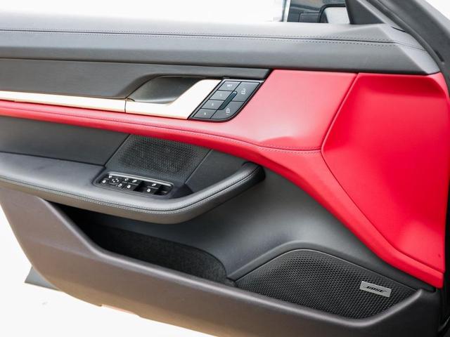 Photo of 2022 Volcano Grey Metallic Porsche Taycan