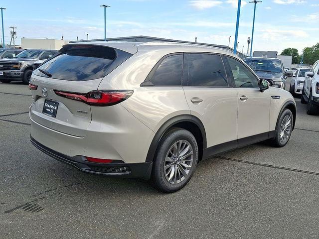 Photo of 2025 Platinum Mazda CX-90
