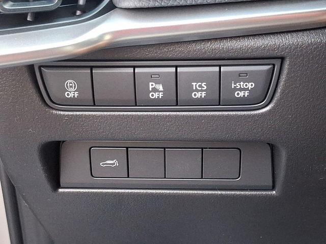 Photo of 2025 Platinum Mazda CX-90