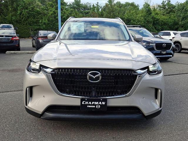 Photo of 2025 Platinum Mazda CX-90