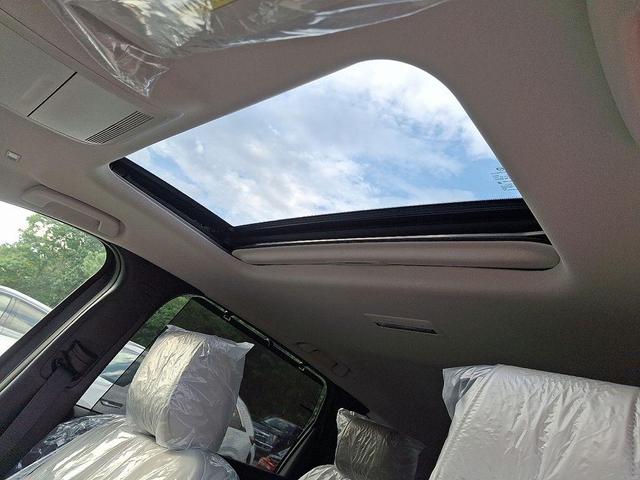 Photo of 2025 Platinum Mazda CX-90